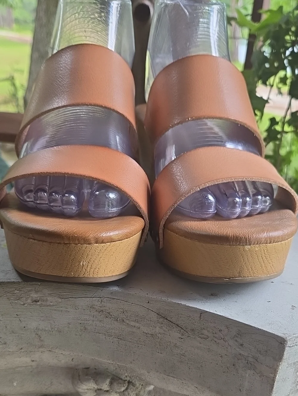 Universal Thread tan or